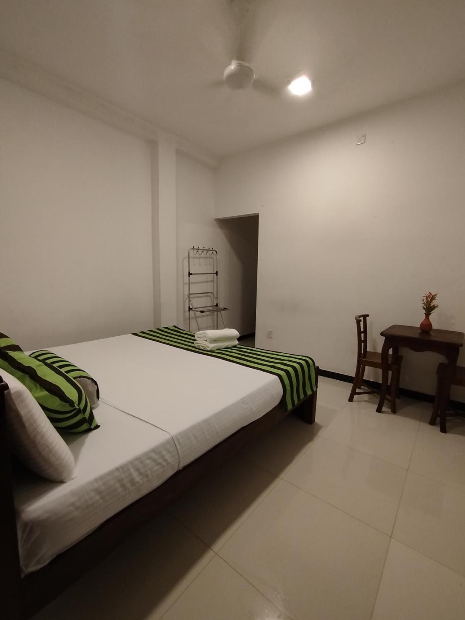 Little Villa Guest House Ahangama Habitación foto